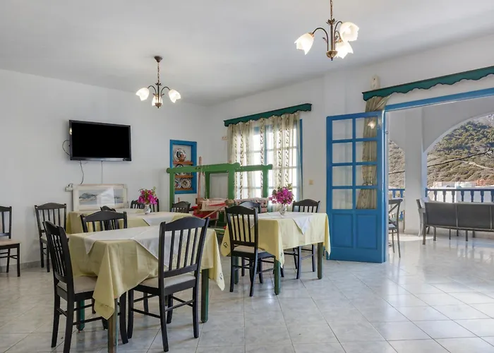 Glaros Πανσιόν Κάρπαθος