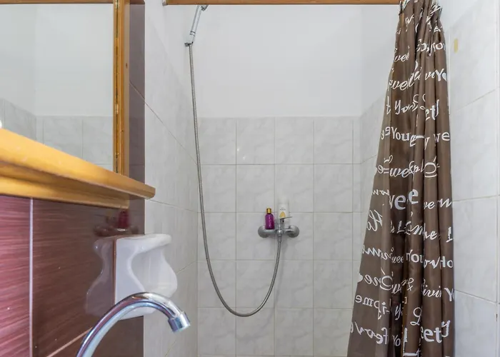 Glaros Πανσιόν