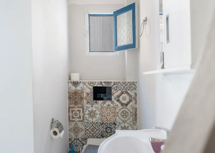 Glaros Πανσιόν