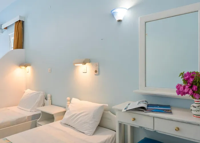 Πανσιόν Glaros 3*