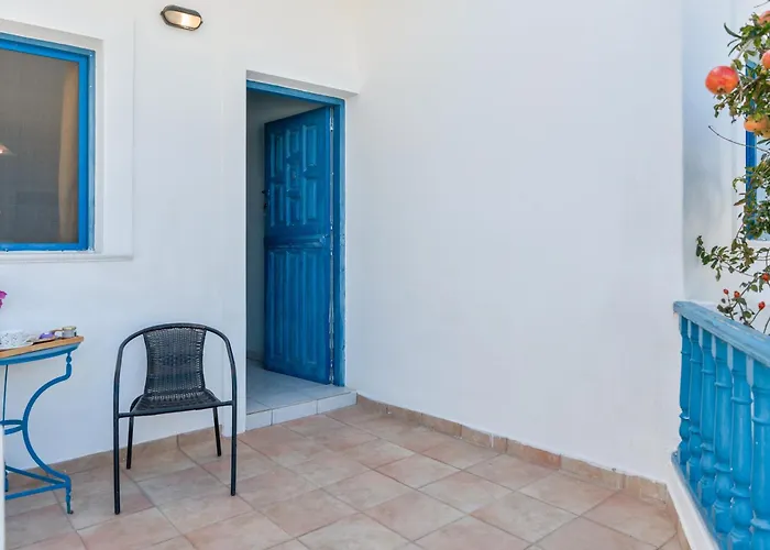 Glaros Πανσιόν