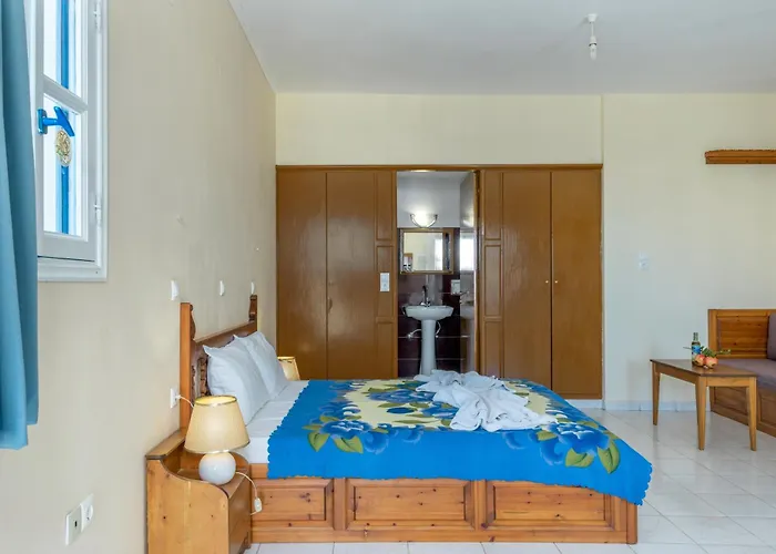 Glaros بيت ضيافة 3*