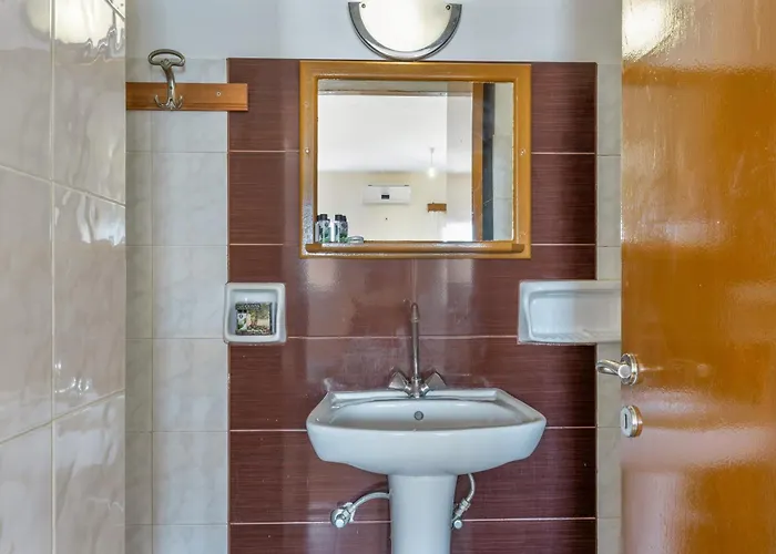 Glaros بيت ضيافة 3*